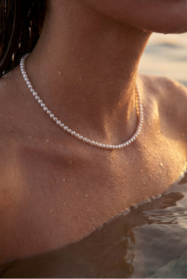 Isla Sea Pearl Choker Necklace