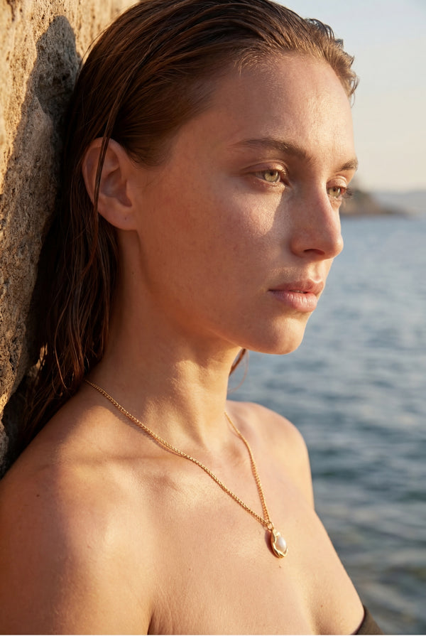 Isla Mare Pearl Pendant Necklace